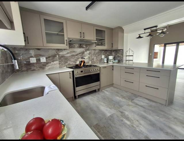 3 BEDROOM HOUSE FOR SALE IN BRITANNIA BAY